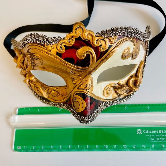 Venetian Red, White, Gold Papier-mâché Carnival Mask Decorative Decor - Picture 7 of 9